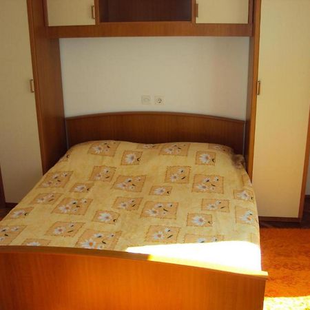 Apartments Beg Rab Town Bagian luar foto