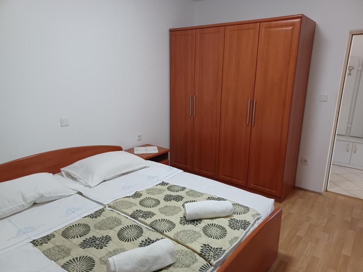 Apartments Beg Rab Town Bagian luar foto