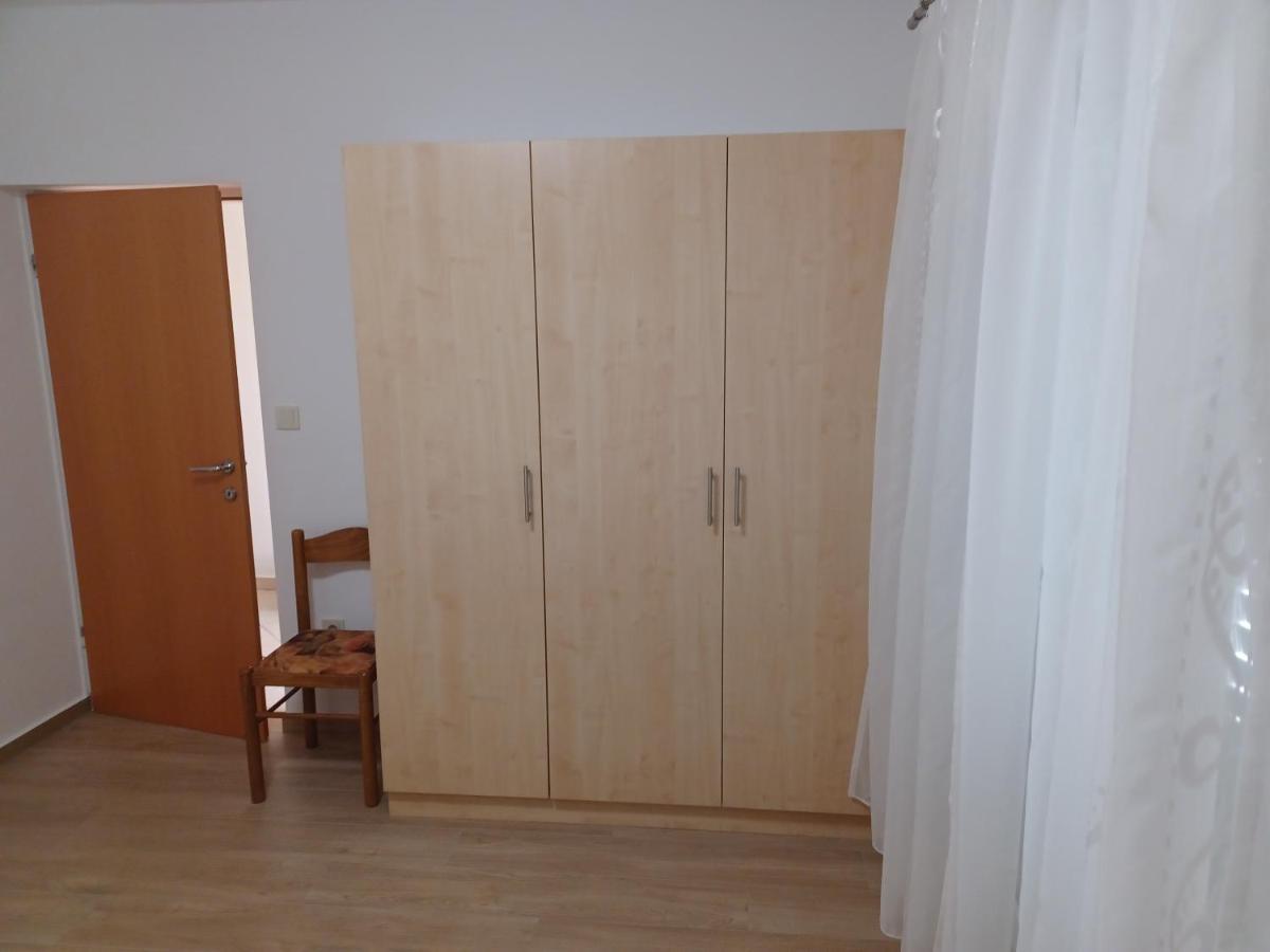 Apartments Beg Rab Town Bagian luar foto