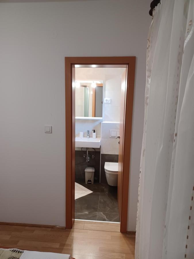 Apartments Beg Rab Town Bagian luar foto