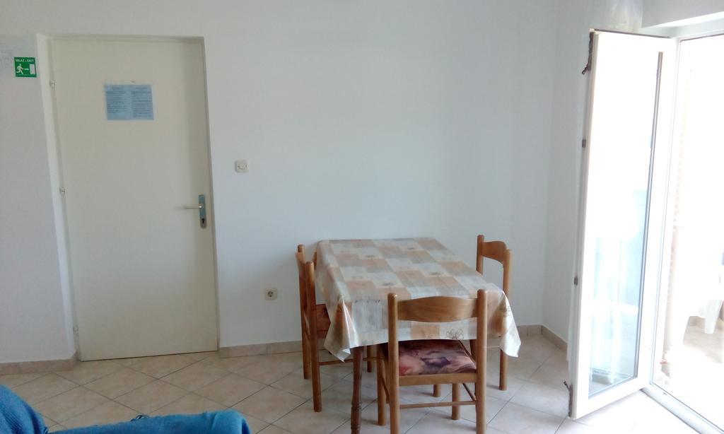 Apartments Beg Rab Town Bagian luar foto